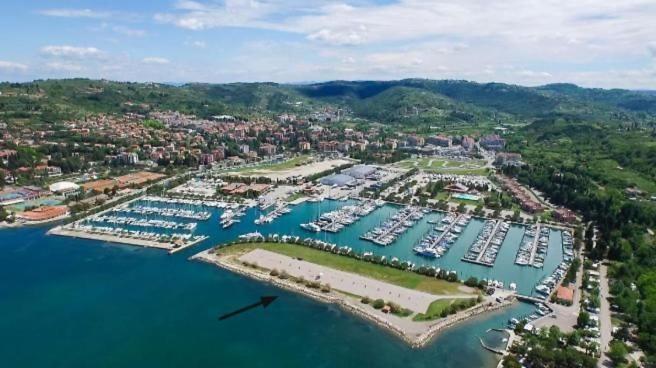 Hotel Stella Blue Floating House Portoroz Exterior foto