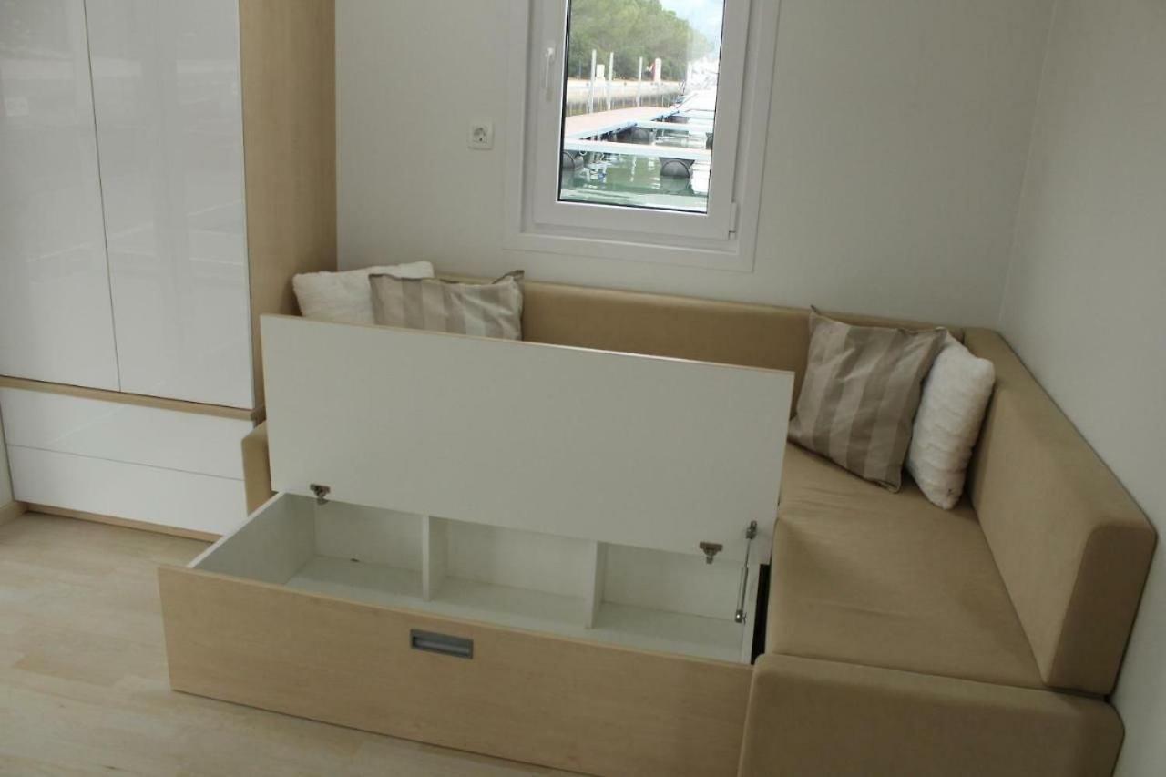 Hotel Stella Blue Floating House Portoroz Exterior foto